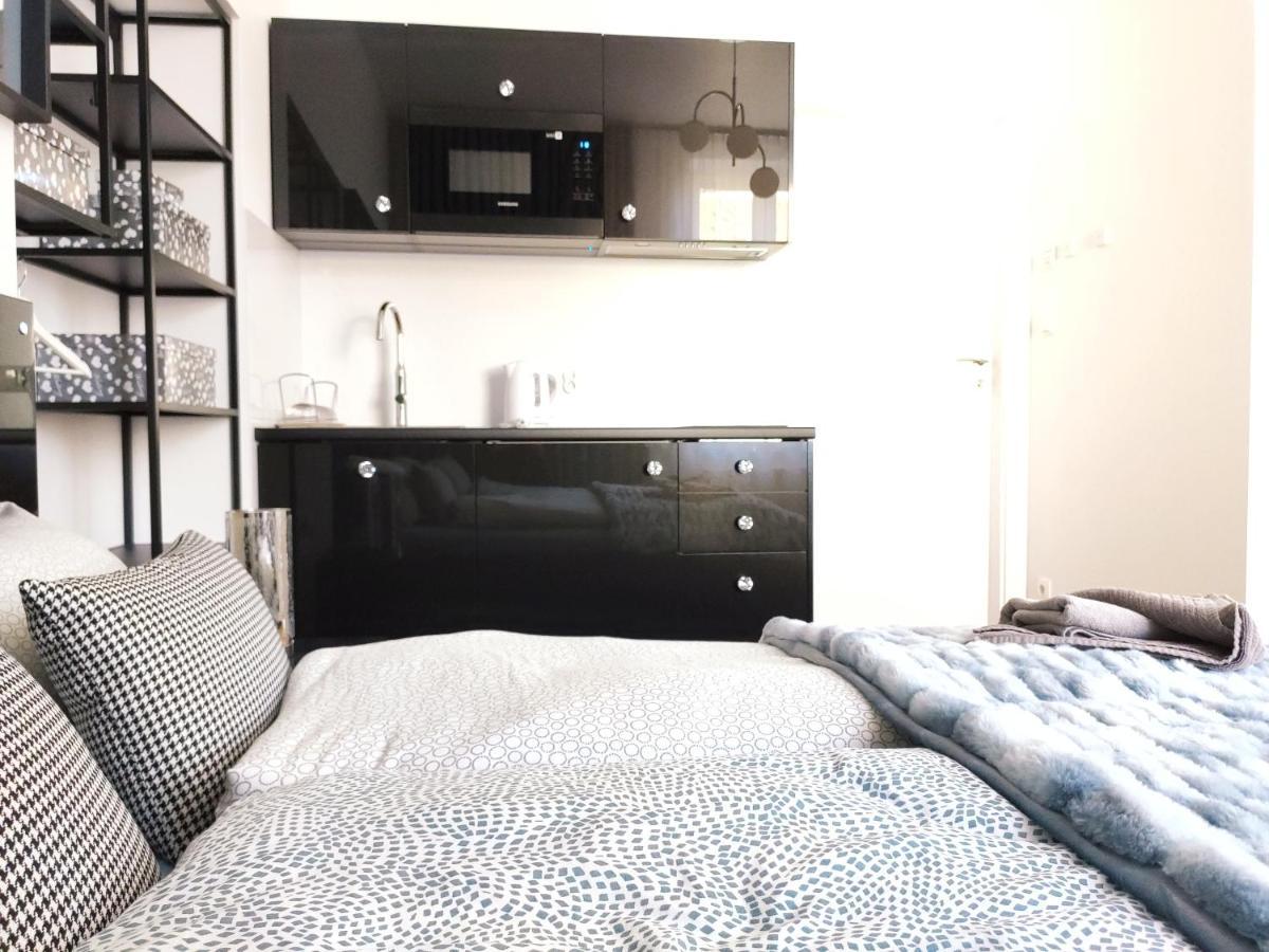 Szeroka 33 A-c By Homeprime Apartment *